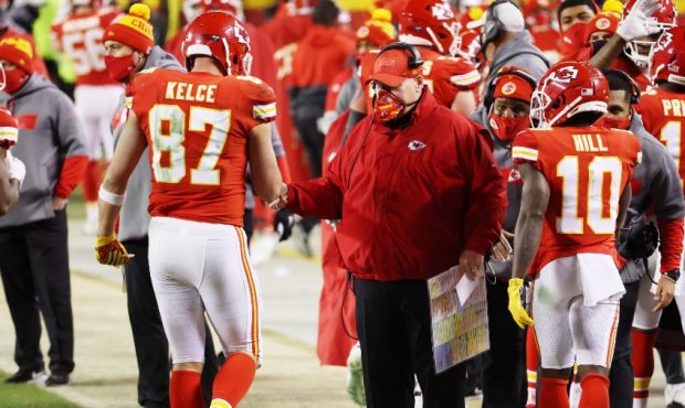 REPORT: The Kansas City Chiefs have cut a rookie OT shortstop shortstop after he showed up to practice drunk. The decision came just hours after the coaching staff discovered his unprofessional behavior. “You want to party? Do it while you’re unemployed,” one insider quipped. The incident sent shockwaves through the locker room and served as a wake-up call for any young player who takes NFL discipline lightly. teptep - Winunie