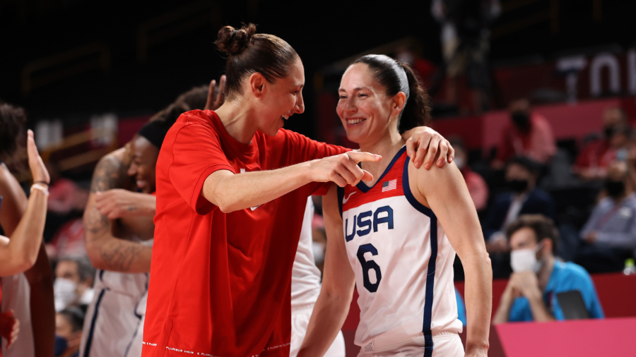 US Rolls To Women's Hoops Gold Medal In Bird's Last Olympics