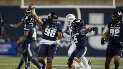 Cash Gilliam INT Sets Up Justin McGriff TD Grab To Extend USU's Lead