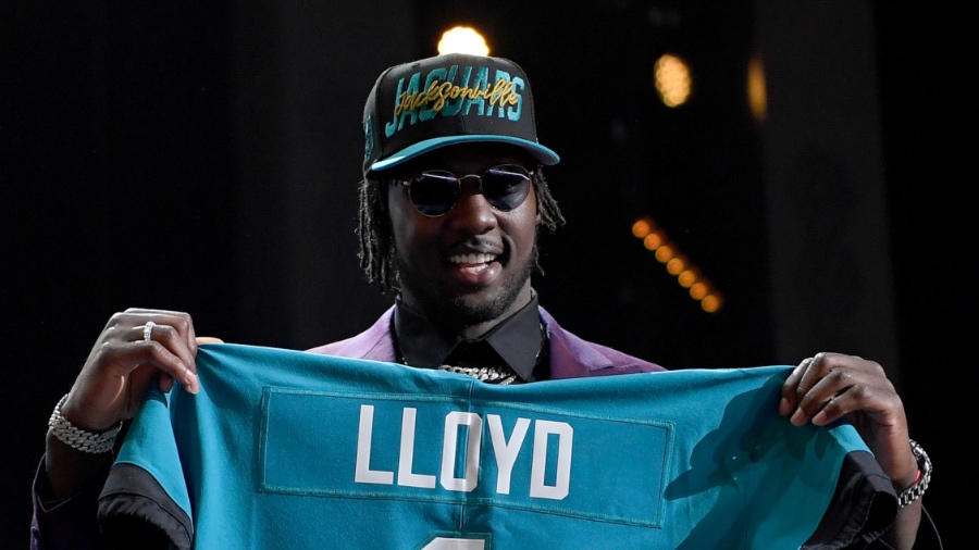 Former Utah LB Devin Lloyd Officially Signs Rookie Deal With Jaguars
