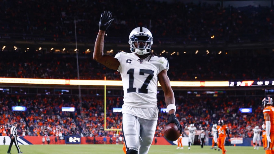Adams' 35-Yard TD In OT Powers Raiders Past Broncos 22-16