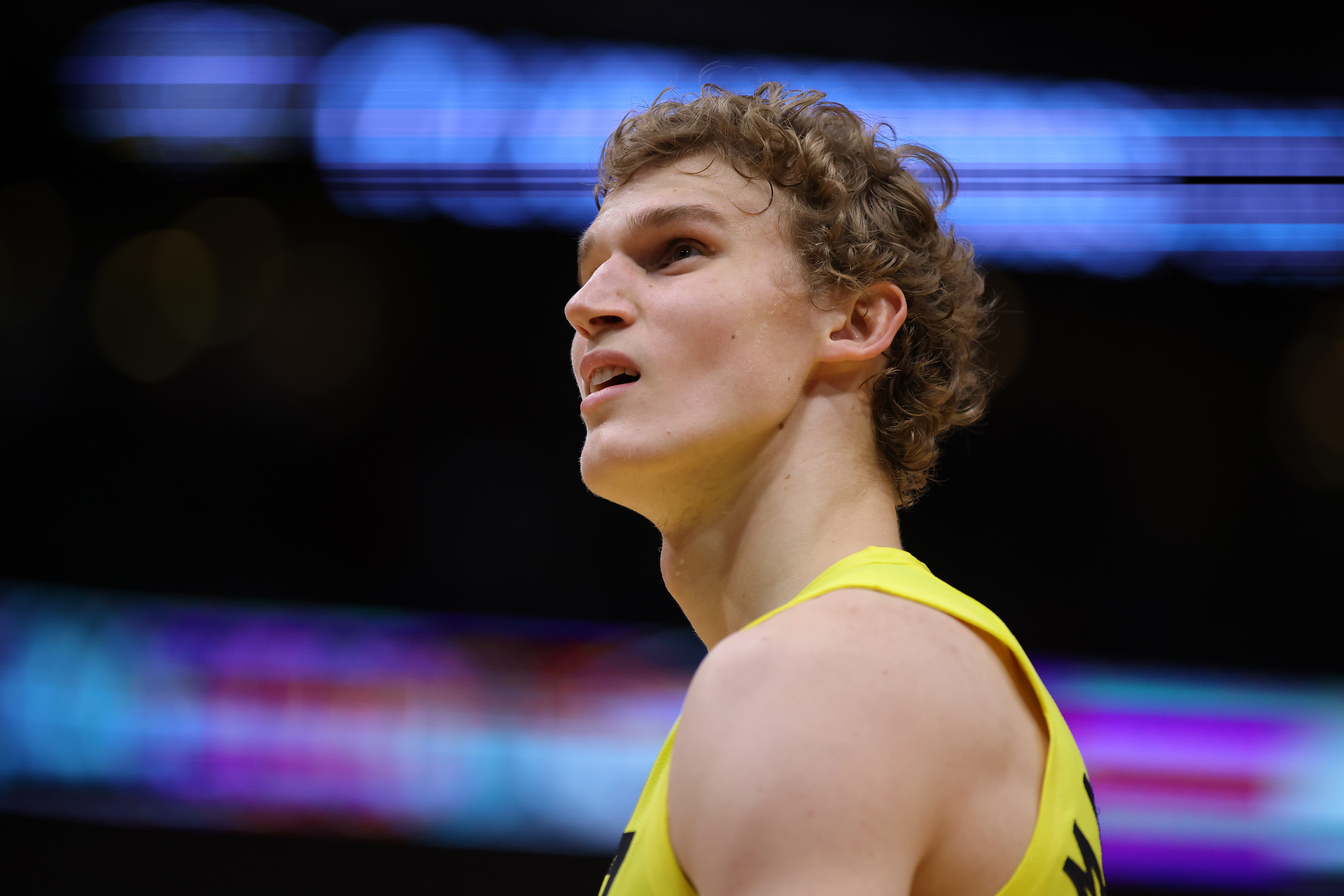 Utah-Jazz-Lauri-Markkanen-spurs...