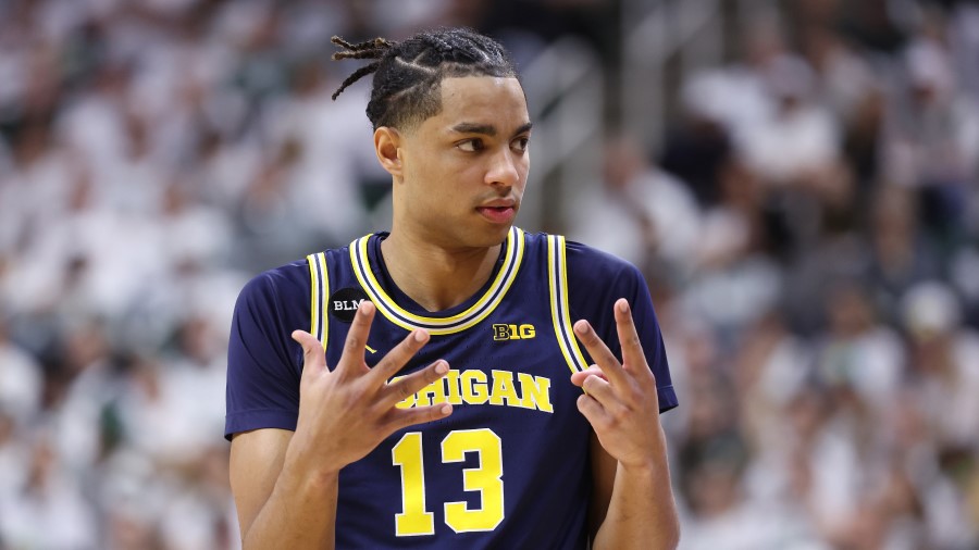 Jett Howard #13 of the Michigan Wolverines...