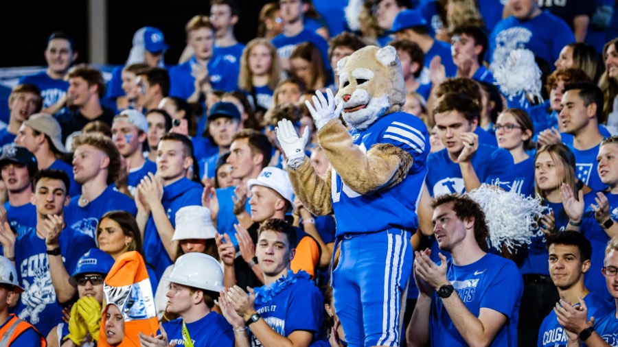 Cosmo-BYU-Cougars-Cincinnati-Bearcats-Football...