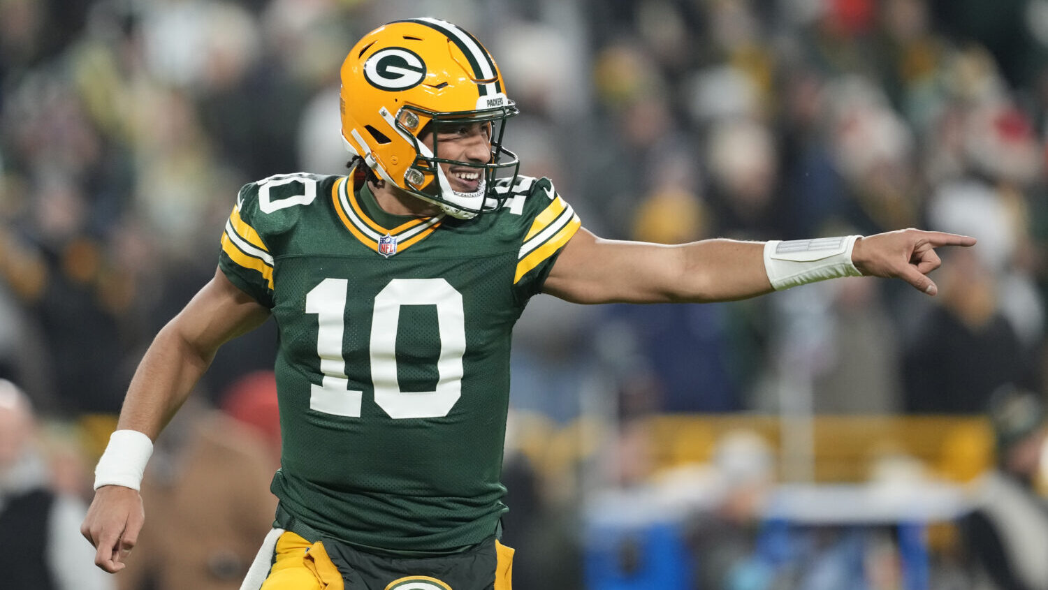 BREAKING NEWS: Green Bay Packers player Jordan Love apologized to the fans for not being able to give 100% effort and for the narrow loss to the New York Jets. The reason behind his apology brought tears to the fans and garnered sympathy. – manh